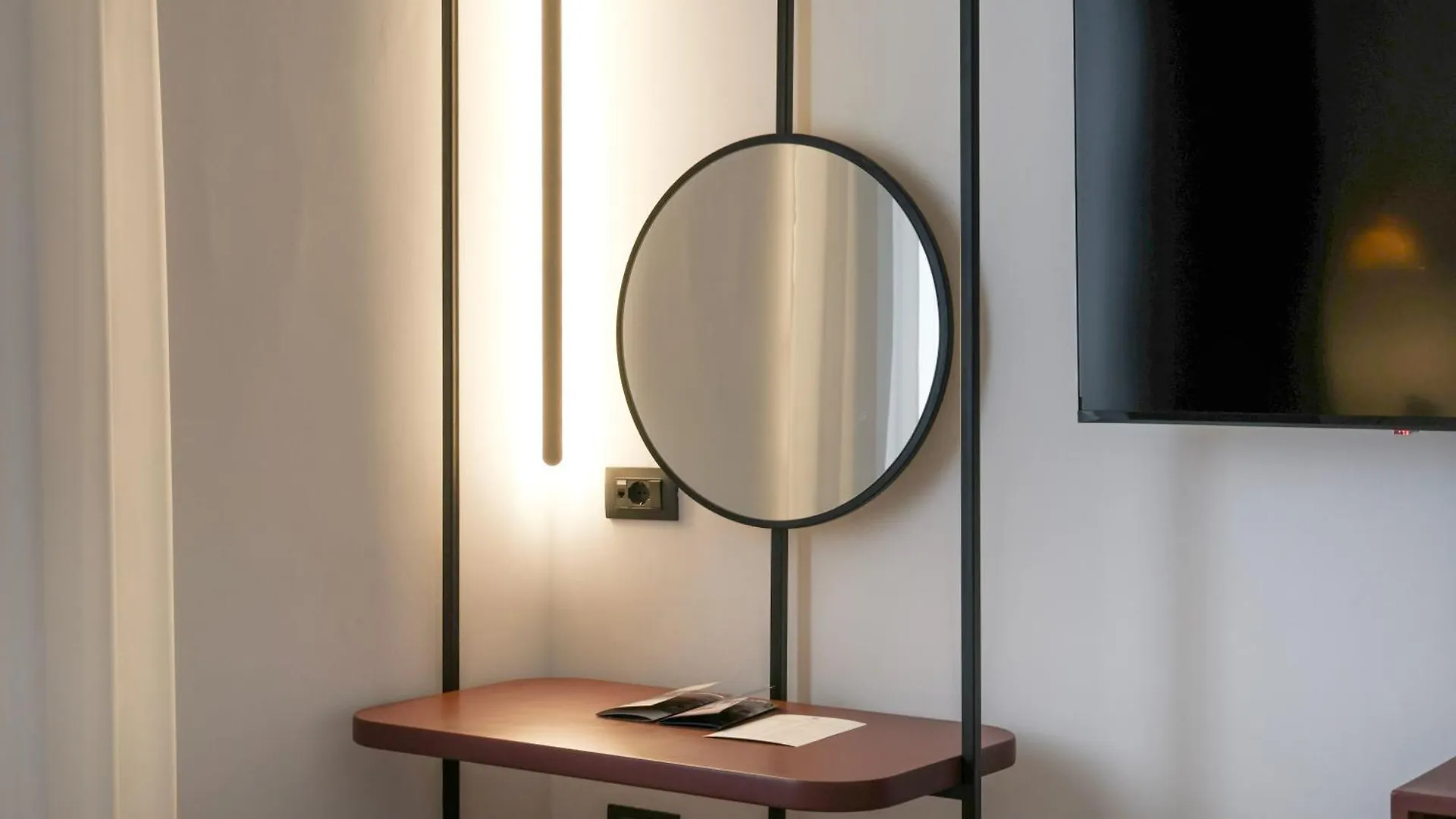 Bazaar Hotel Tirana