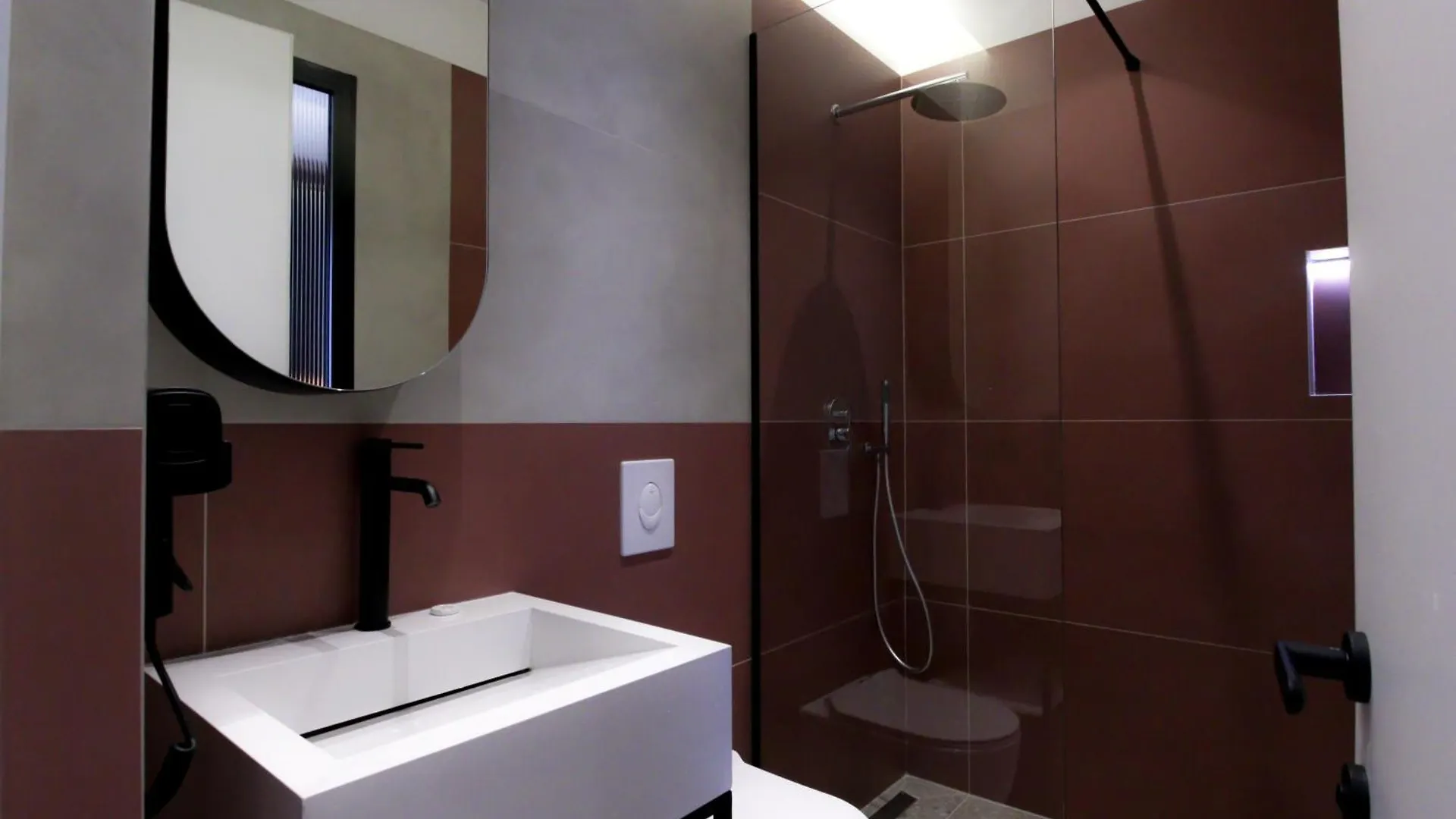 Bazaar Hotel Tirana