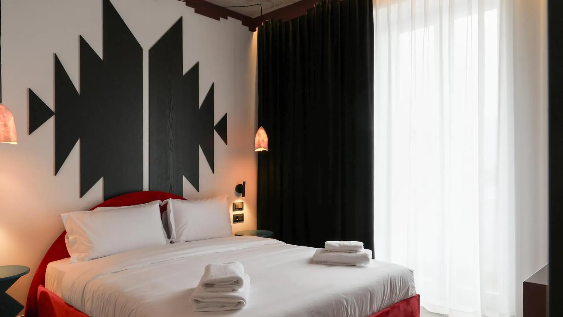 Bazaar Hotel Tirana 4*,  Albánie